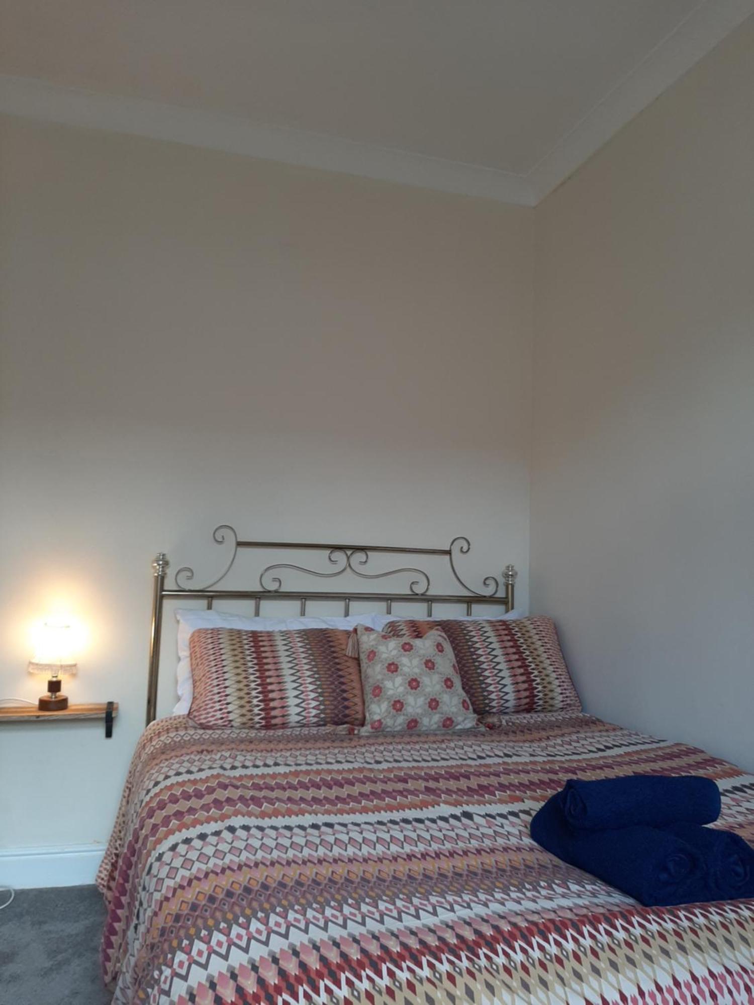 Salisbury Guest House - Free Parking York Exterior photo